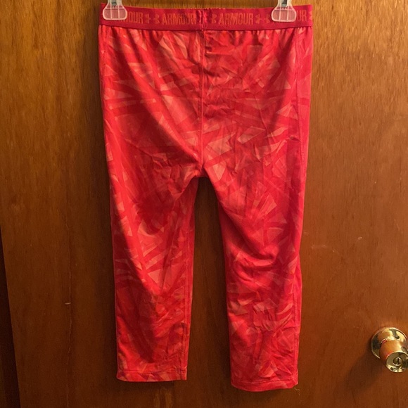 Under Armour Active Legging Capris - Picture 2 of 2